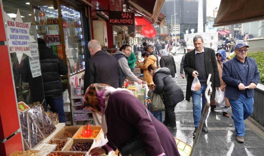 Samsun’da Ramazan Alışverişi Hareketlendi, Esnafa Yeniden Can Geldi Samsun'da Ramazan ayı öncesi çarşı pazar hareketlendi. Yoğun kar yağışından