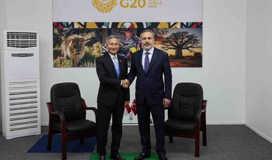 Bakan Hakan Fidan, G20 Zirvesi kapsamında Singapur’lu mevkidaşıyla buluştu. Dışişleri Bakanı Hakan Fidan, G20 Dışişleri Bakanları Toplantısı dolayısıyla Güney