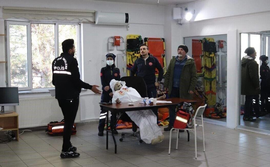 Sağlık Personeline Adli Olay Yeri Eğitimi Verildi İl Emniyet Müdürlüğü Olay Yeri İnceleme Şube Müdürlüğü, 112 Acil