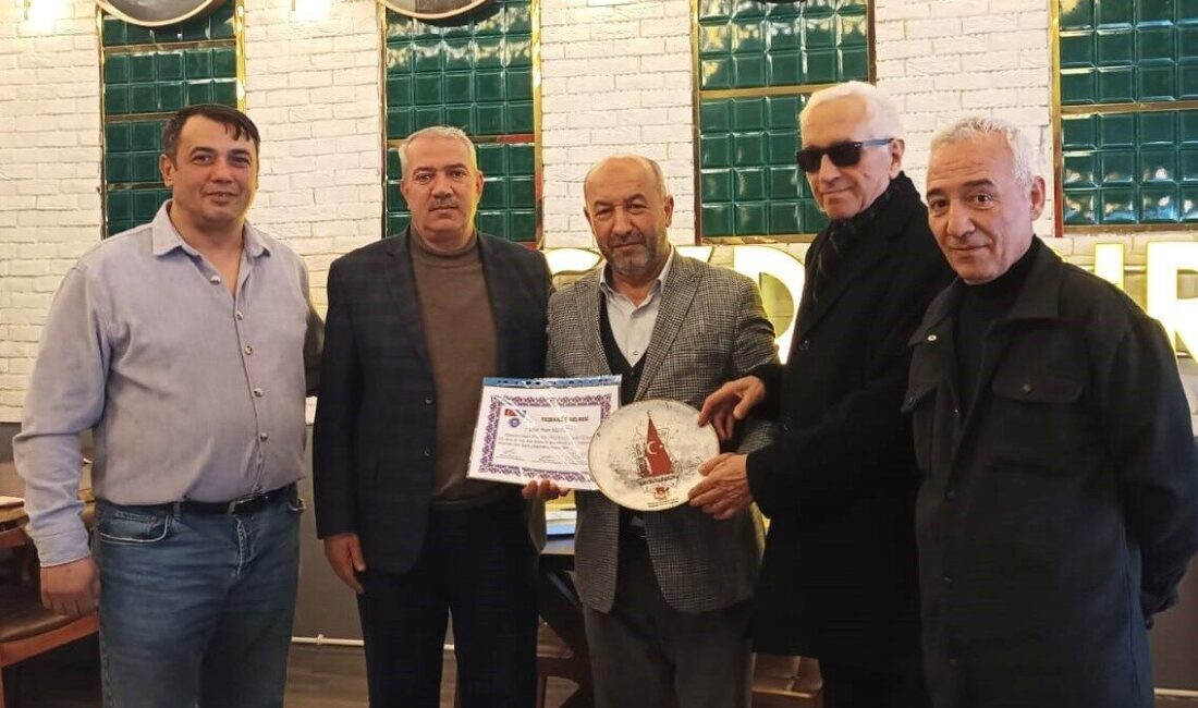 Hasan Başyiğit İçin Kütahya’da Vefa Yemeği Düzenlendi Kütahya'da 8 yıllık İl Milli Eğitim Müdürlüğü görevini tamamlayan Hasan