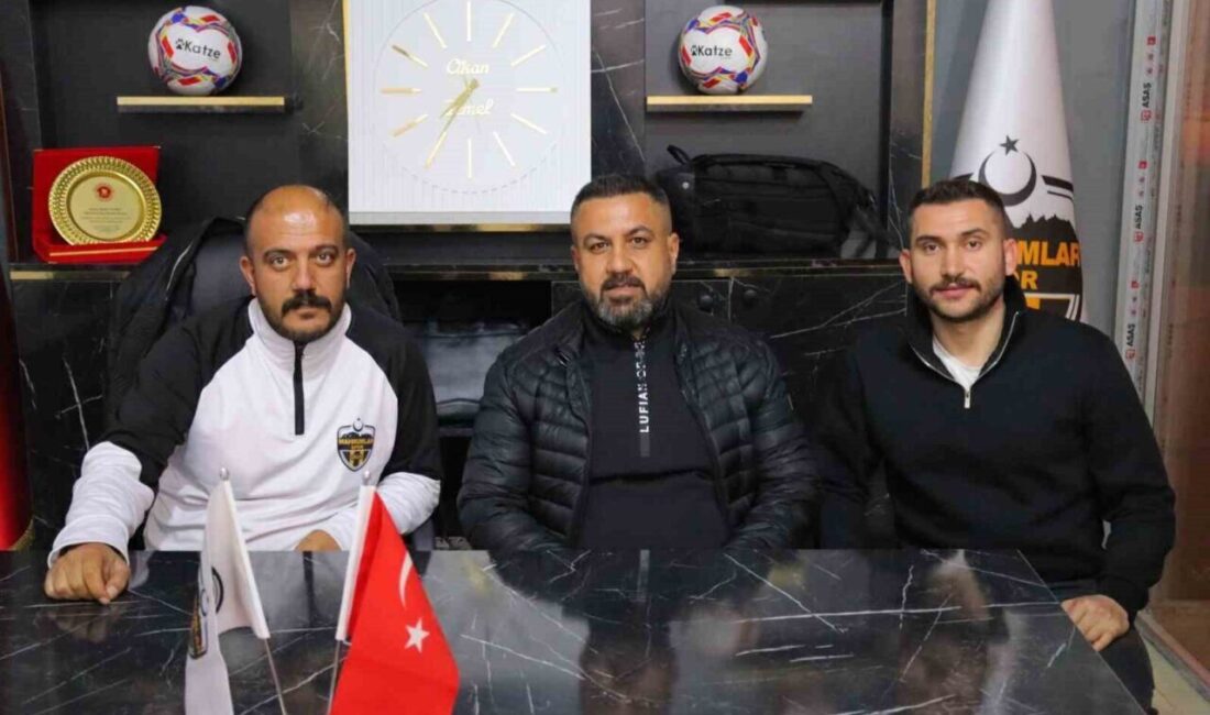 Mahrumlarspor, Antrenör Faruk Yıldız ile Anlaşarak Yeni Sezona Hazırlanıyor Kayseri 2. Amatör Küme'de mücadele eden Mahrumlarspor, 2024-2025 sezonu öncesi