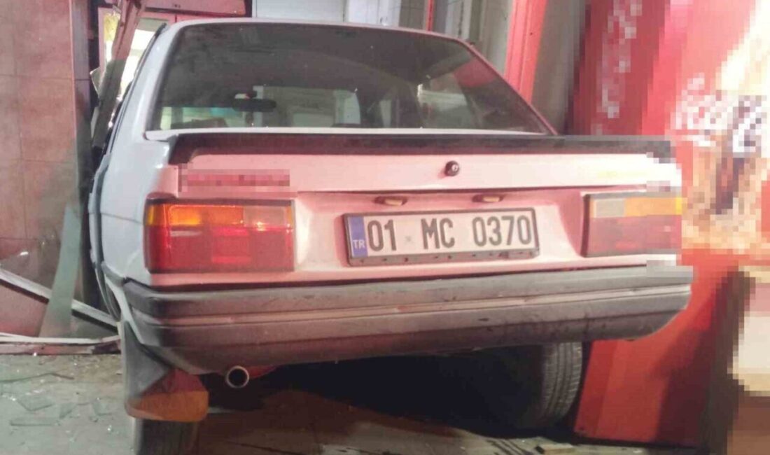Mersin’de Yoldan Çıkan Araç Fırına Girdi, Yaralı Yok! Mersin'in Toroslar ilçesinde bir otomobil, sürücüsünün kontrolü kaybetmesi sonucu fırına