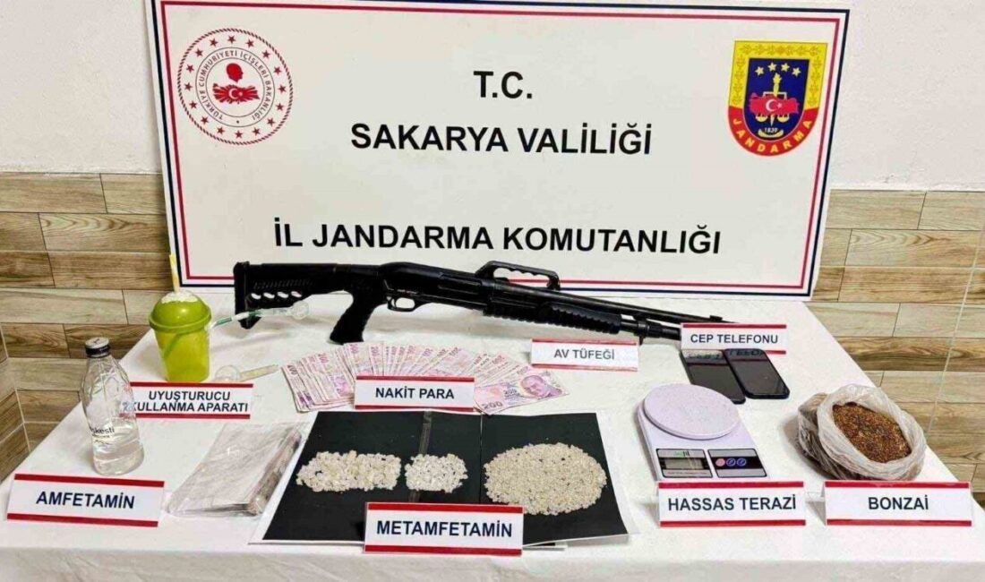 Sakarya’da Uyuşturucu Operasyonlarından 3 Tutuklama Gerçekleşti Sakarya'da jandarma, 7-14 Şubat tarihlerinde düzenlediği 43 operasyonla 37 şüpheliyi
