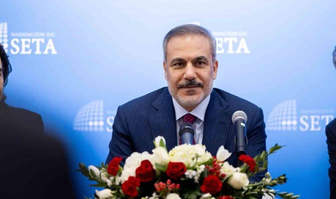 Dışişleri Bakanı Hakan Fidan, ABD’de SETA Toplantısında önemli görüşmeler gerçekleştirdi. Dışişleri Bakanı Hakan Fidan, ABD'nin başkenti Washington DC'de düzenlenen SETA