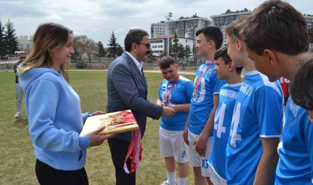 Eskişehir’de Okul Sporları Ragbi İl Birinciliği Müsabakaları Sonuçlandı Eskişehir'de Necdet Yıldırım Sahası'nda 26 Mart 2025'te düzenlenen Okul Sporları