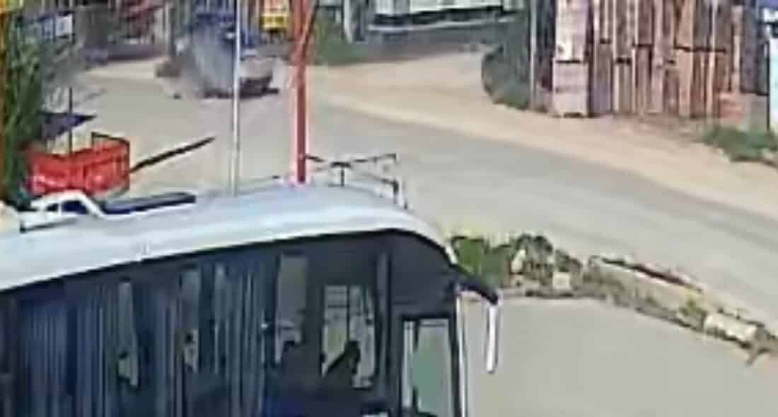 Bursa’da Motosiklet Kazasında Genç Sürücü Hayatını Kaybetti Bursa'nın Çalı Mahallesi'nde kontrolünü kaybeden motosiklet sürücüsü Serkan Sungur (25),
