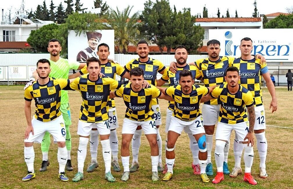 İmren Alaçatıspor, Karabağlar YFK’yı Deplasmanda 2-0 Geçerek 4. Sıradaki Yerini Korumayı Başardı İmren Alaçatıspor, İzmir Süper Amatör Lig 4. Grup'unda Karabağlar YFK'yı