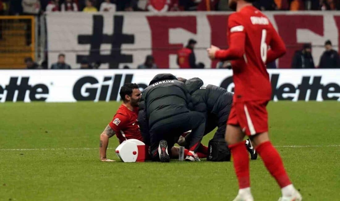 Kaan Ayhan Macaristan Karşısında Sakatlandı, Mert Müldür 27. Dakikada Maçta Yerini Aldı A Milli Futbol Takımı'nın Macaristan ile oynadığı karşılaşmada Kaan Ayhan,
