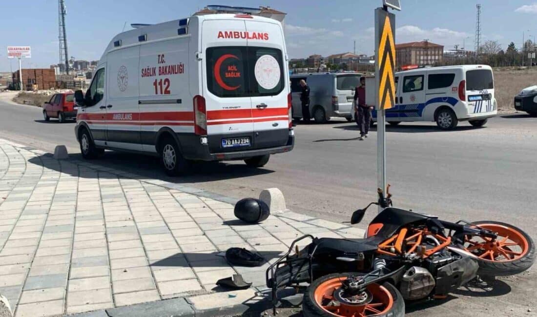 Karaman’da Motosiklet Devrildi, Sürücü Son Anda Kurtuldu Karaman'da E.S.'nin kullandığı motosiklet, direksiyon hakimiyetinin kaybolması sonucu devrildi. Kazada