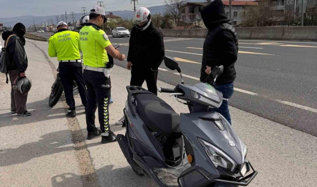 Trafik Ekipleri Motosiklet Sürücülerine Göz Açtırmadı, 17 Kişiye Cezai İşlem Uygulandı Bölge Trafik Denetleme Şube Müdürlüğü, D-100 ve D-655 kara yollarında
