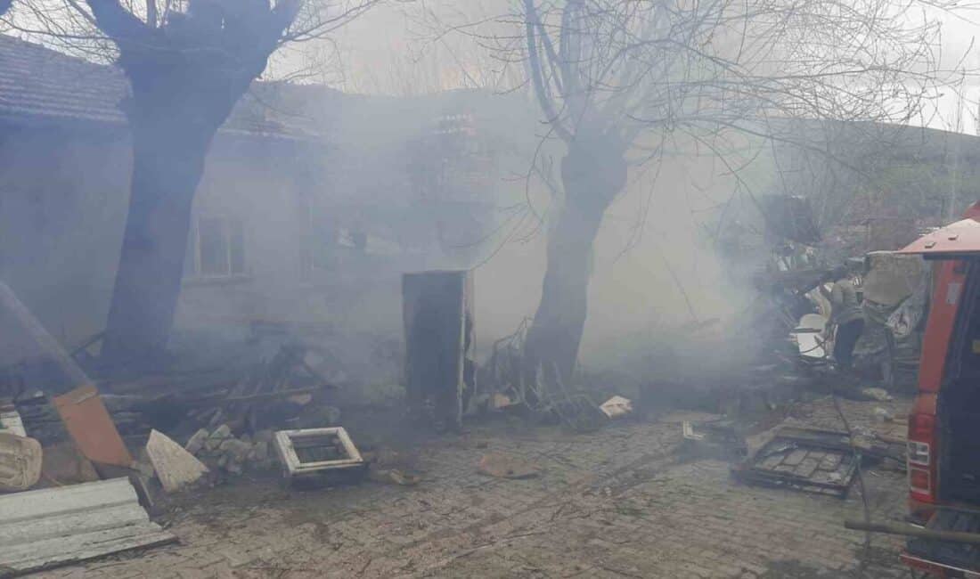 Doğanşehir’de Bahçede Çıkan Yangın Itfaiye Tarafından Kontrol Altına Alındı Malatya'nın Doğanşehir ilçesindeki Polat Mahallesi'nde bir bahçede çıkan yangın, çevredekilerin