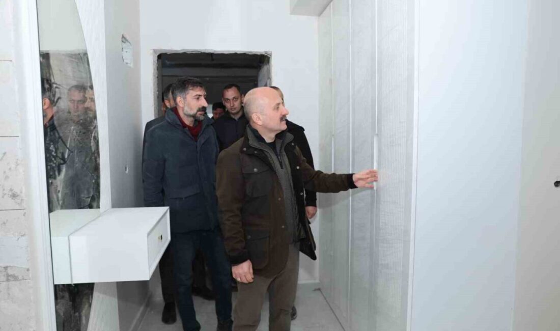 Vali Osman Varol, Adıyaman’da Depremzedelere Yönelik Dönüşüm Projelerini İnceledi Adıyaman Valisi Osman Varol, depremzede vatandaşlar için yapılan 30 dairelik