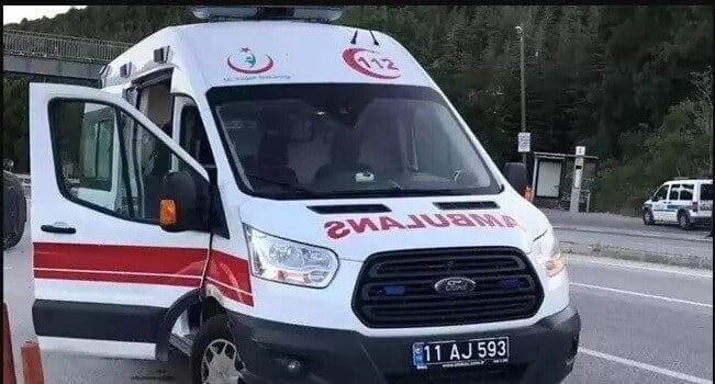 Bilecik’te Motosiklet Kazasında Sürücü Yaralandı, İnceleme Başlatıldı Bilecik'te Emre G. kontrolündeki motosiklet, sürüş esnasında devrildi. Yaralanan sürücü,