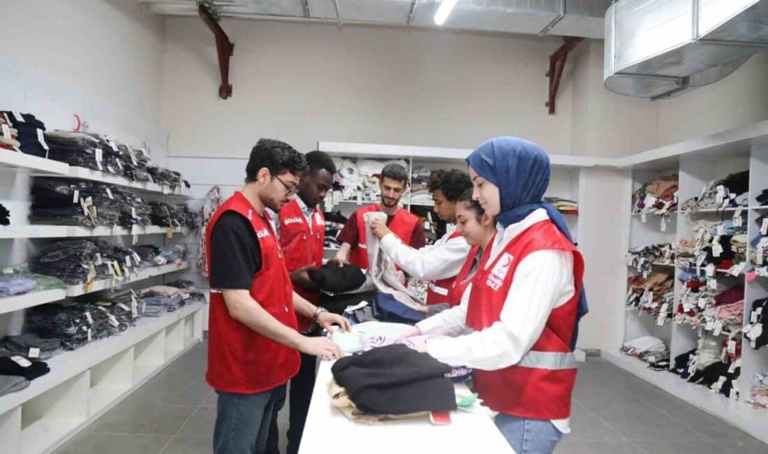 Bursa Teknik Üniversitesi öğrencilere yönelik ücretsiz butik açtı. Bursa Teknik Üniversitesi, ihtiyaç duyan öğrenciler için ücretsiz bir butik