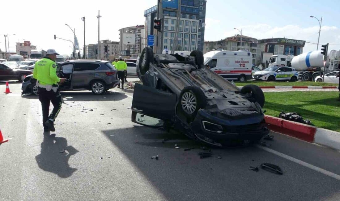 Malatya’da cip ile çarpışan otomobilin devrildiği kazada iki kişi yaralandı. Malatya-Ankara karayolu hava lojmanları kavşağında M.Y. yönetimindeki cip ile C.Ö.'nün