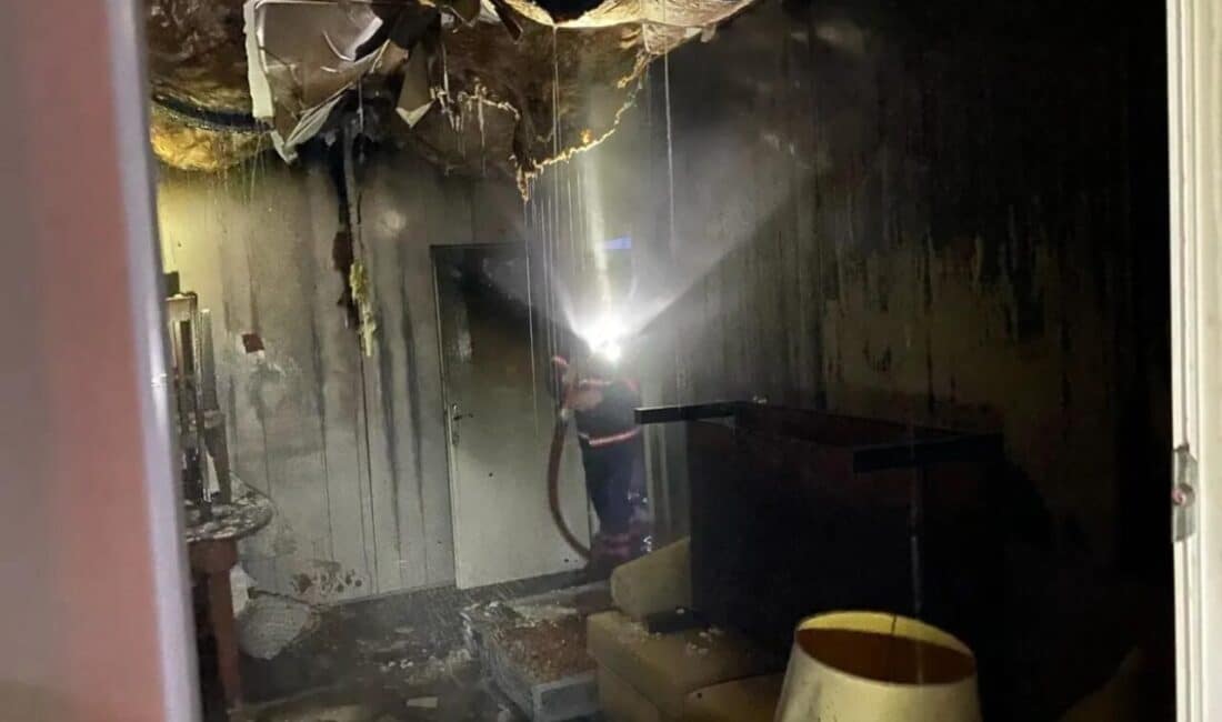 Geyve’de Çelik Yapıda Yangın Çıktı, İtfaiye Hızla Müdahale Etti Sakarya'nın Geyve ilçesindeki Sabırlar Mahallesi'nde bir tek katlı çelik yapıda