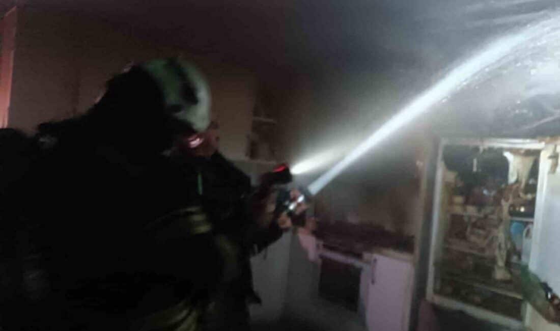 Erzurum’da Bir Apartmanda Çıkan Yangın Korkuya Neden Oldu Erzurum’un Yakutiye ilçesindeki Nişantaşı Apartmanı'nın 6. katında çıkan yangın paniğe