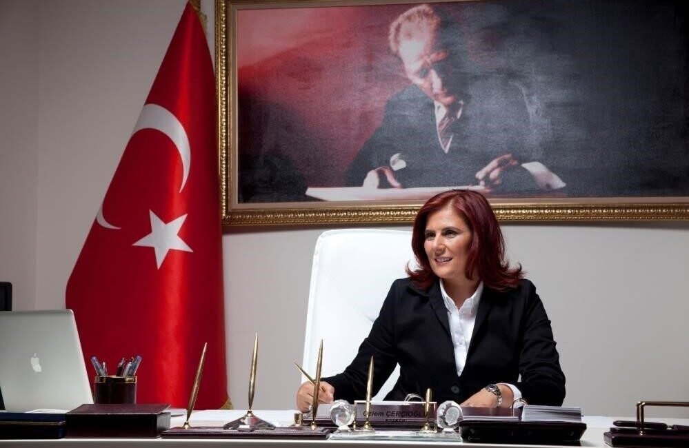 Aydın Büyükşehir Belediye Başkanı Özlem Çerçioğlu, CHP'den AK Parti’ye geçmesinin