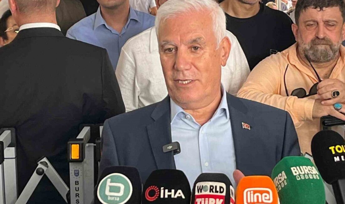 Bursa Büyükşehir Belediye Başkanı Mustafa Bozbey, CHP'den istifa ettiğine dair