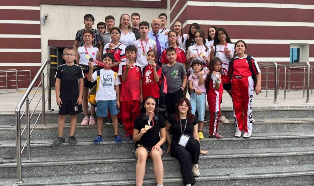 Kütahya'nın Gediz ilçesindeki sporcular, Antrenör Ezgi Şebnem Hoşgör öncülüğünde katıldıkları