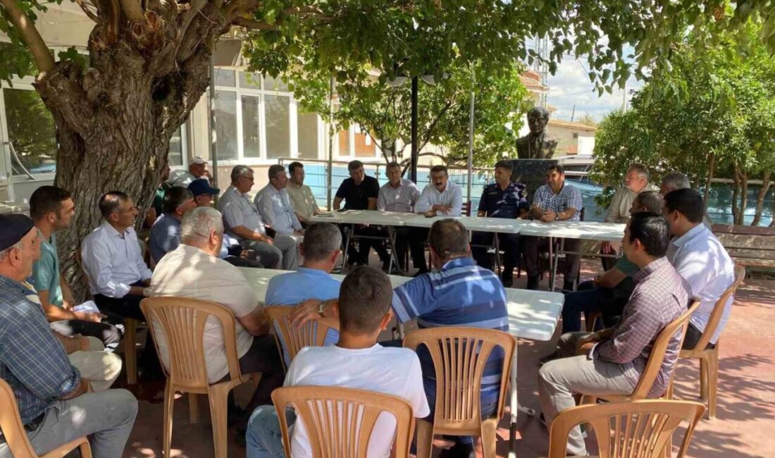 Edirne'nin Lalapaşa Kaymakamı Bahadır Yılmaz, Sarıdanişment ve Süleymandanişment köylerini ziyaret