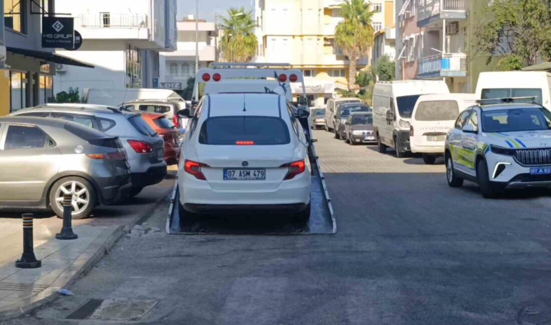 Manavgat'ta taksi sürücülerinin ihbarı üzerine korsan taşımacılık yapan Ümit Ç.,