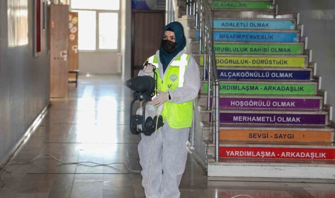 Talas Belediyesi, okullardaki sağlık ve hijyen standartlarını artırmak amacıyla ilaçlama
