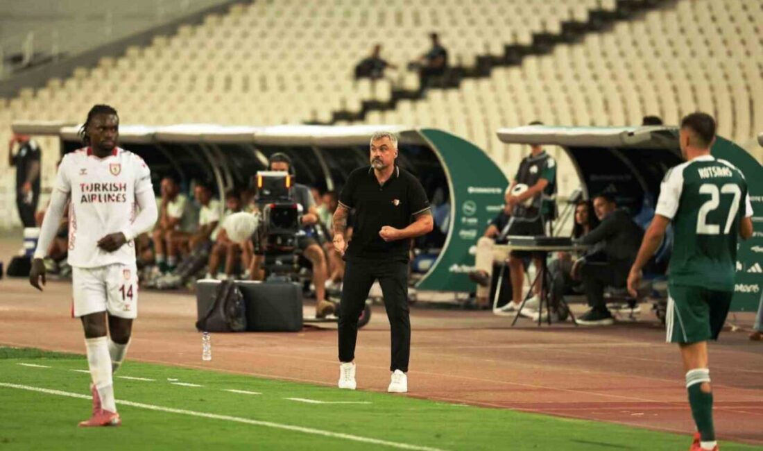 UEFA Avrupa Ligi Play-Off Turu'nda Panathinaikos'a 2-1 kaybeden Samsunspor'un teknik