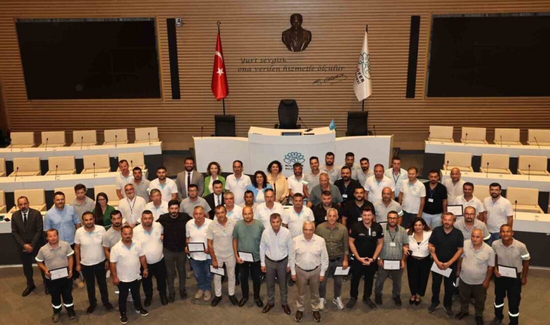 Bursa ve çevre illerdeki orman yangınlarına müdahale eden Nilüfer Belediyesi